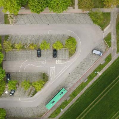 Rundgang 800x500px Bushaltestelle Und Parkplatz